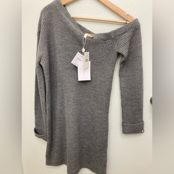 NEVER BEEN WORN- WAYF Off The Shoulder Sweater Dress, Grey, Size M - Picture 3 of 5